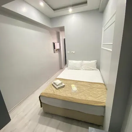 Abam Hotel 3*