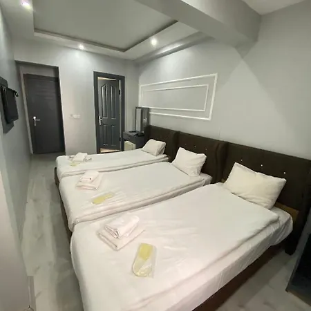 Abam Hotel 3*